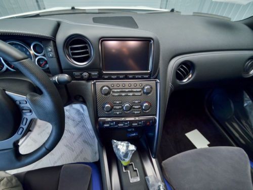 2014 Nissan GTR Track Edition Pearl White R35 twin turbo AWD 4x4, image 25