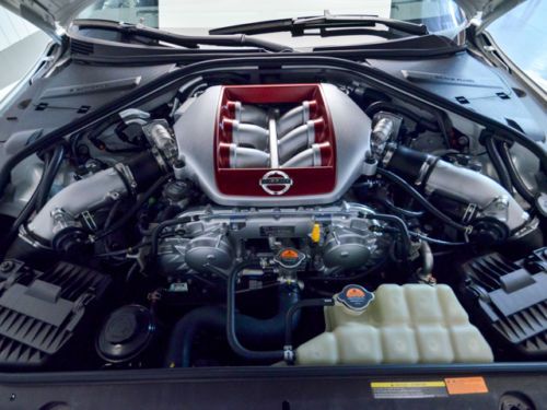 2014 Nissan GTR Track Edition Pearl White R35 twin turbo AWD 4x4, image 31