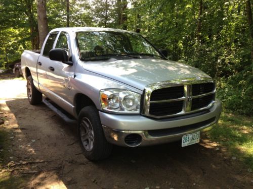 2007 dodge ram 1500 slt crew cab 4x4 pickup 4-door 4.7l looks and runs excellent