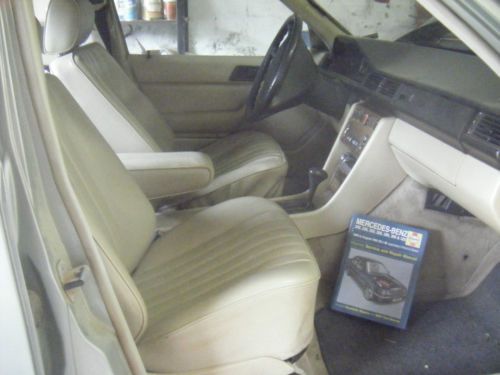 1987 Mercedes 300D (6 cyl turbo-diesel) four door sedan for parts or repair, US $750.00, image 2