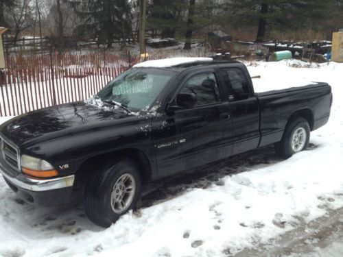 2000 dodge dakota base club cab pickup 2-door 3.9l