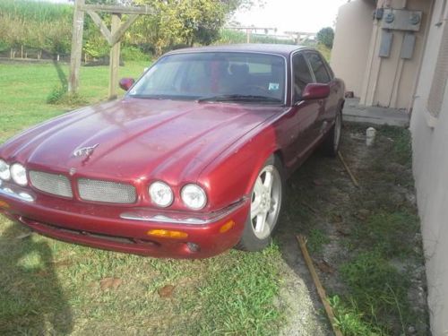 1998 jaguar xjr base sedan 4-door 4.0l