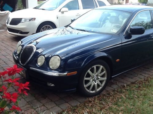 Beautiful safire blue 2001 jaguar s-type. drives like new.