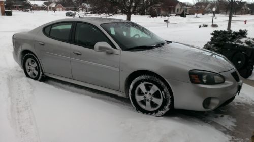 2007 silver pontiac grand prix