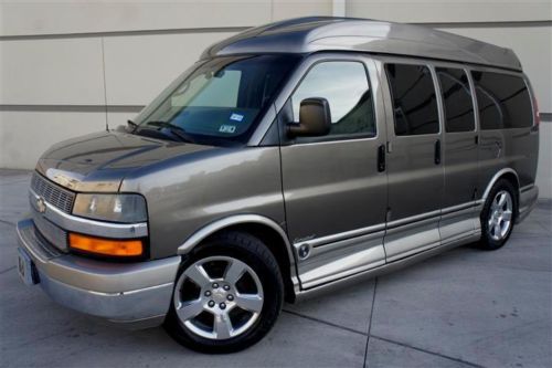 Chevrolet explorer limited se hi-top conversion tv/dvd sofa bed 20 inch wheel!!!