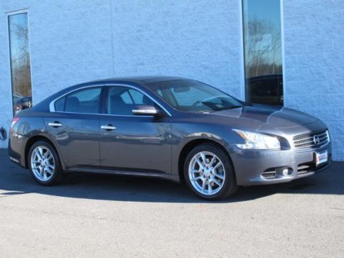 Navigation..1 owner carfax ...factory warranty..call allen 703-626-4500