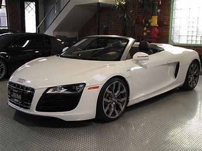 2012 audi r8 5.2 fsi quattro r-tronic spyder