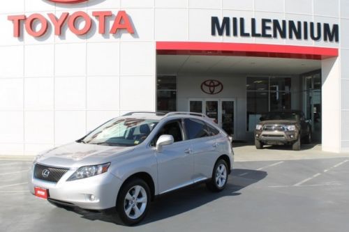 We finance anyone!!  rx350 awd w nav     leather and wood  32k miles   *mint*