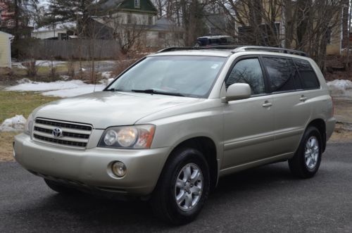 2003 toyota highlander, 4wd, rust free!!! low miles!!!