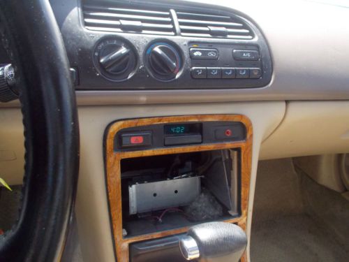 1995 Honda Accord, NO RESERVE, image 6