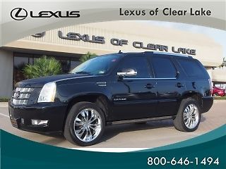 2013 cadillac escalade 2wd 4dr  clean title and car fax 22 inch wheels