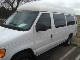 2003 ford e-250 wheelchair accessible handicap van