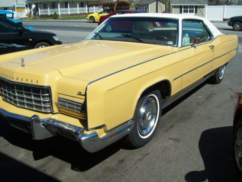 No reserve    15,099 original miles 2 door, 1973 lincoln continental base 7.5l