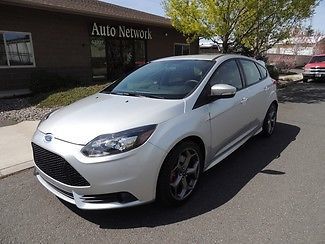 2014 ford focus st only 6,786 miles. wty. recaro. nav. like new!!