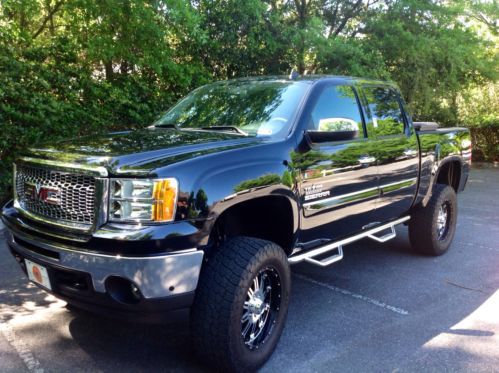 Sle crew cab-many upgraded features