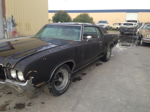 Black, cutlass supreme, power s, power windows, console car, good condition