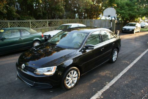 2013 volkswagen jetta se only 6,900 miles!!! highline 2-tone interior!!
