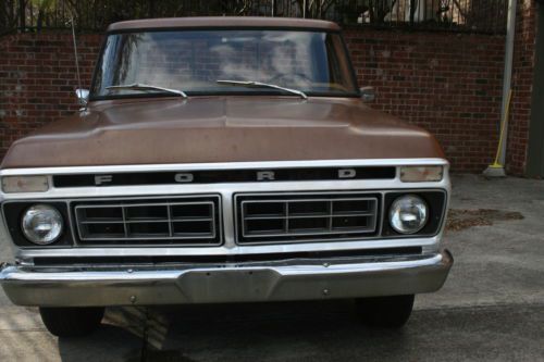 1976 ford f-100 custom standard cab pickup 2-door 4.9l short bed