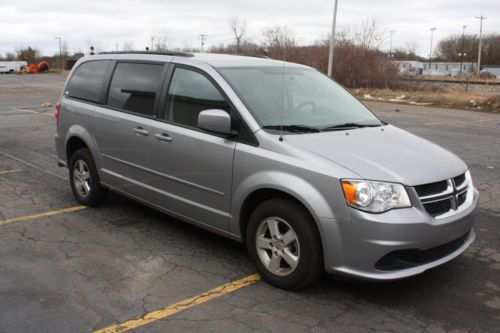 13 Dodge Grand Caravan Handicap Accessible Wheelchair Van Rear Ramp We Finance, image 3