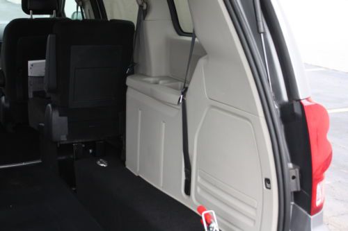 13 Dodge Grand Caravan Handicap Accessible Wheelchair Van Rear Ramp We Finance, image 29