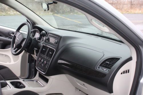 13 Dodge Grand Caravan Handicap Accessible Wheelchair Van Rear Ramp We Finance, image 48