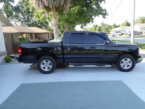 2010 dodge dakota big horn crew cab pickup 4-door 3.7l line-x bed liner