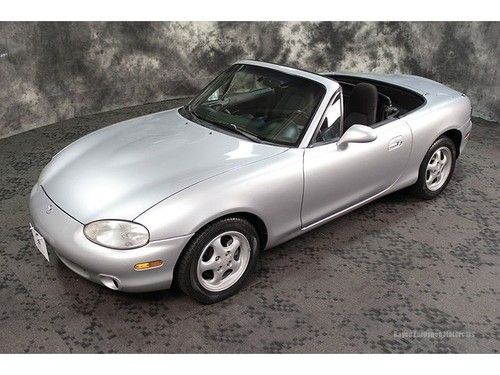 2000 mazda mx-5 miata with hard top automatic 2-door convertible