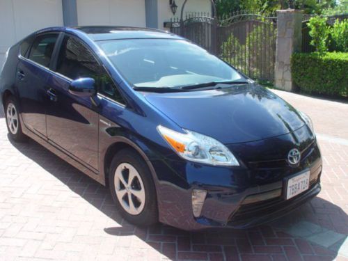 2013 toyota prius hatchback 4-door 1.8l