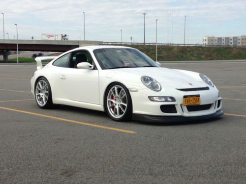 2007 porsche gt3, white, 32k miles, back seats, motion control, gt3 rs r&amp;p