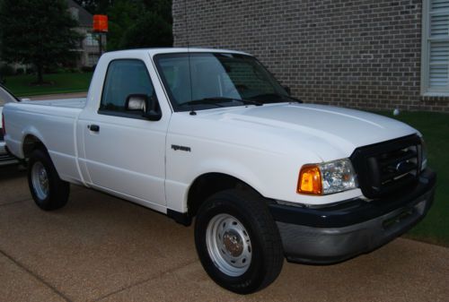 2005 ford ranger reg cab xl pickup truck -- auto -- only 46k miles -- new tires!