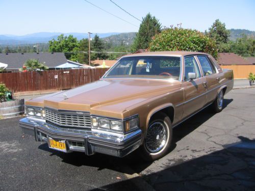 1977 cadillac deville  sedan   84,360 original miles , beautiful, 2nd owner