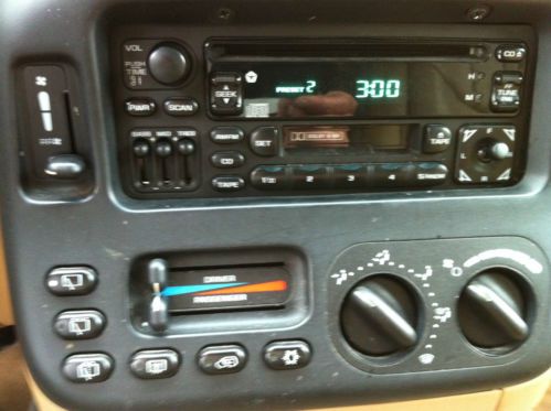 1997 Dodge Grand Caravan ES Mini Passenger Van 4-Door 3.8L, image 11