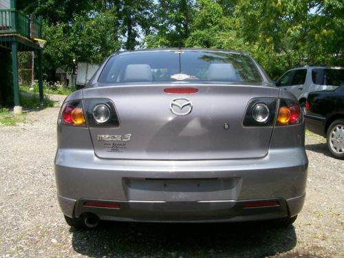 mazda 3 mazda3 2004 4 door  great cond. 2004 mazda3 2.3 great gas 5 speed NR NR, image 2