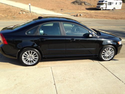 2010 volvo s40 2.4i sedan 4-door 2.4l