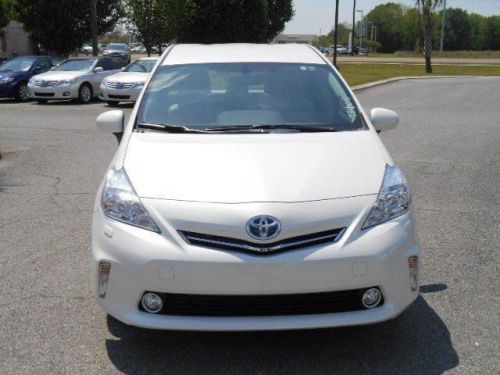 2014 toyota prius v five