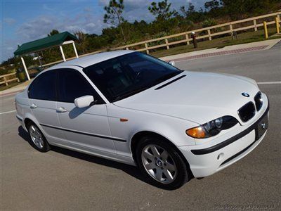 Carfax serv325i sedan low miles  5-speed leather s/r alloy garage kept low reser