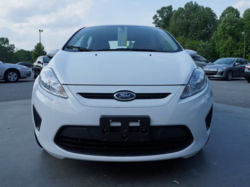 2013 ford fiesta se