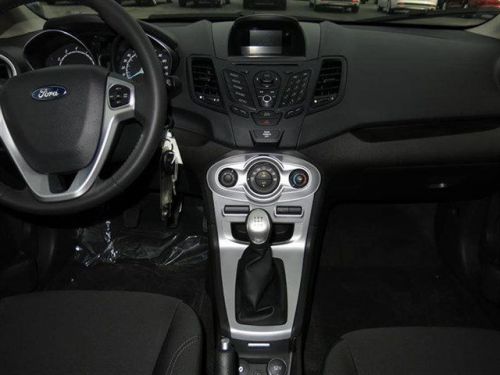 2014 ford fiesta se