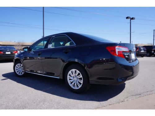 2014 toyota camry hybrid le