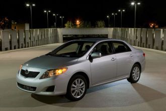 2010 toyota corolla le