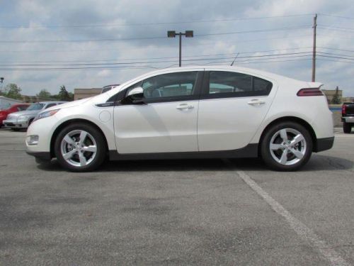 2014 chevrolet volt base