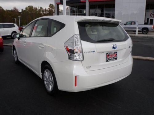 2014 toyota prius v three