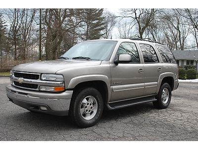 2002 chevrolet tahoe lt- 1 owner - clean carfax