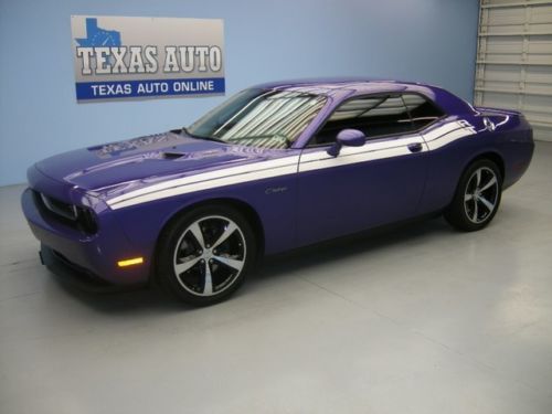 We finance! 2013 dodge challenger r/t hemi nav bluetooth 6speed 5k mi texas auto