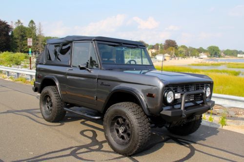 1971 ford bronco &#034;urban gears restoration, 600 miles, like new, the best!!!&#034;