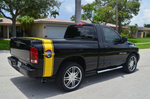 2004 dodge ram 1500 rumble bee special edition custom 5.7 hemi florida video !!
