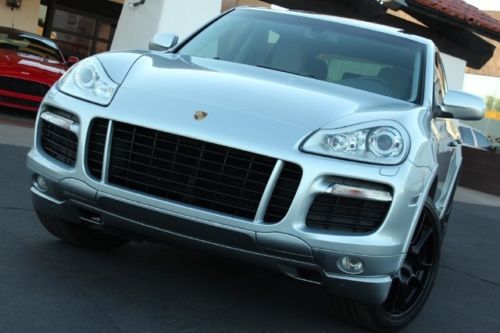 2010 porsche cayenne gts. navigation. loaded. clean.