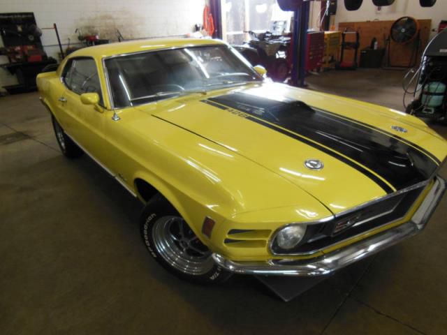 Ford mustang q code mach 1