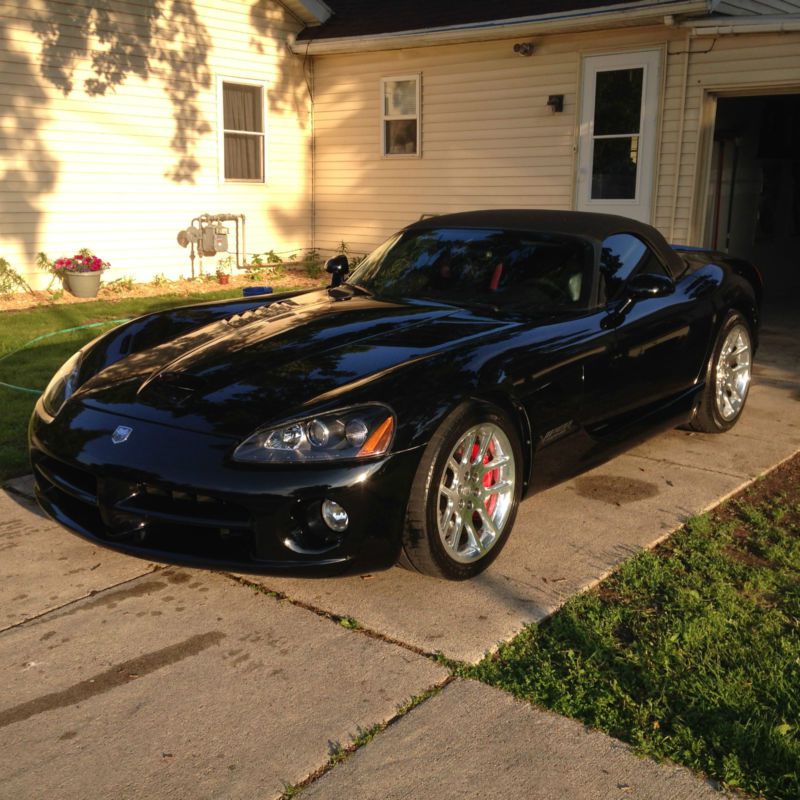 2005 dodge viper