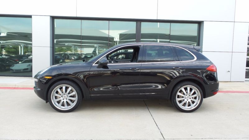 2011 porsche cayenne